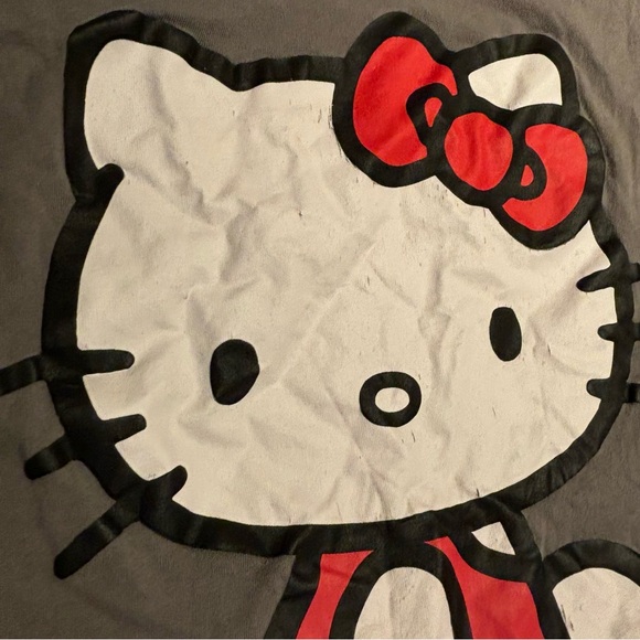 HELLO KITTY T-SHIRT BUNDLES - Picture 4 of 10